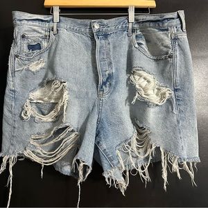 American eagle Womens size 20 distressed 90s boyfriend shorts